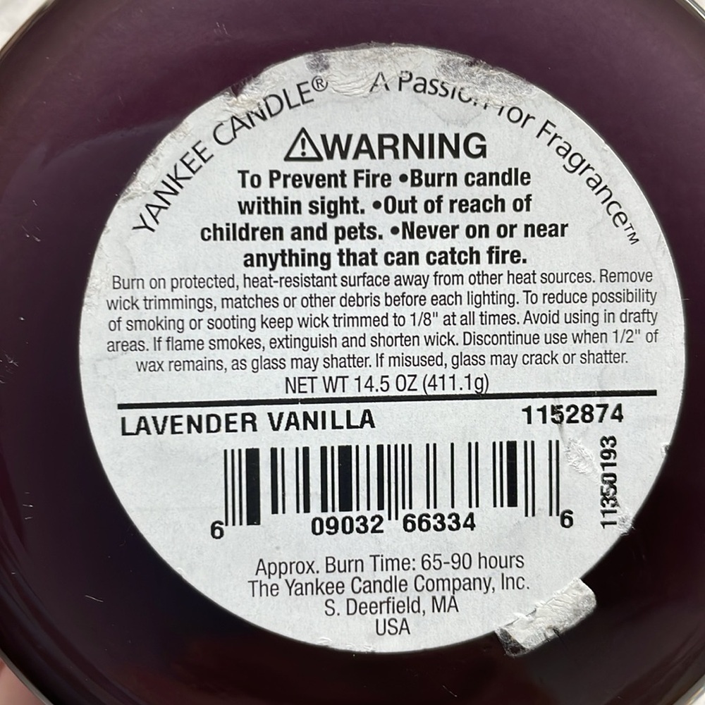 New unused Yankee Candle Lavender Vanilla jar. 14.5 oz. 65-90 burn time. Purple - Picture 3 of 8